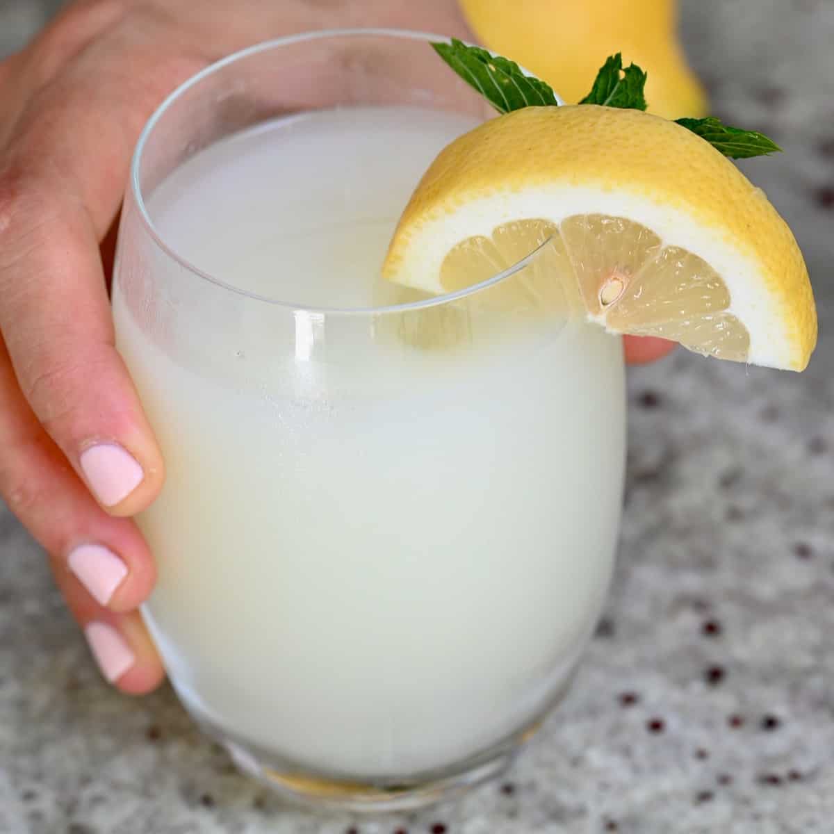 Make Creamy Brazilian Lemonade in 5 Easy Steps (Dairy-Free Option!)